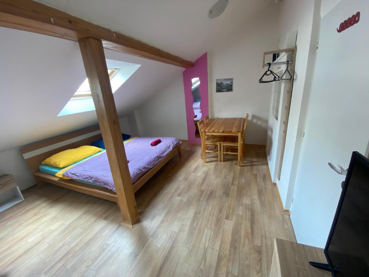 אולומוץ Old Town Apartments S12 מראה חיצוני תמונה